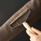 Rouleau Anti-Peluches Réutilisable — Double Face, Manche en Bois Naturel | Lavable & Zéro Déchet